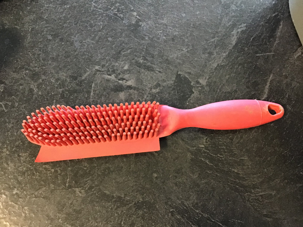 Red rubber brush