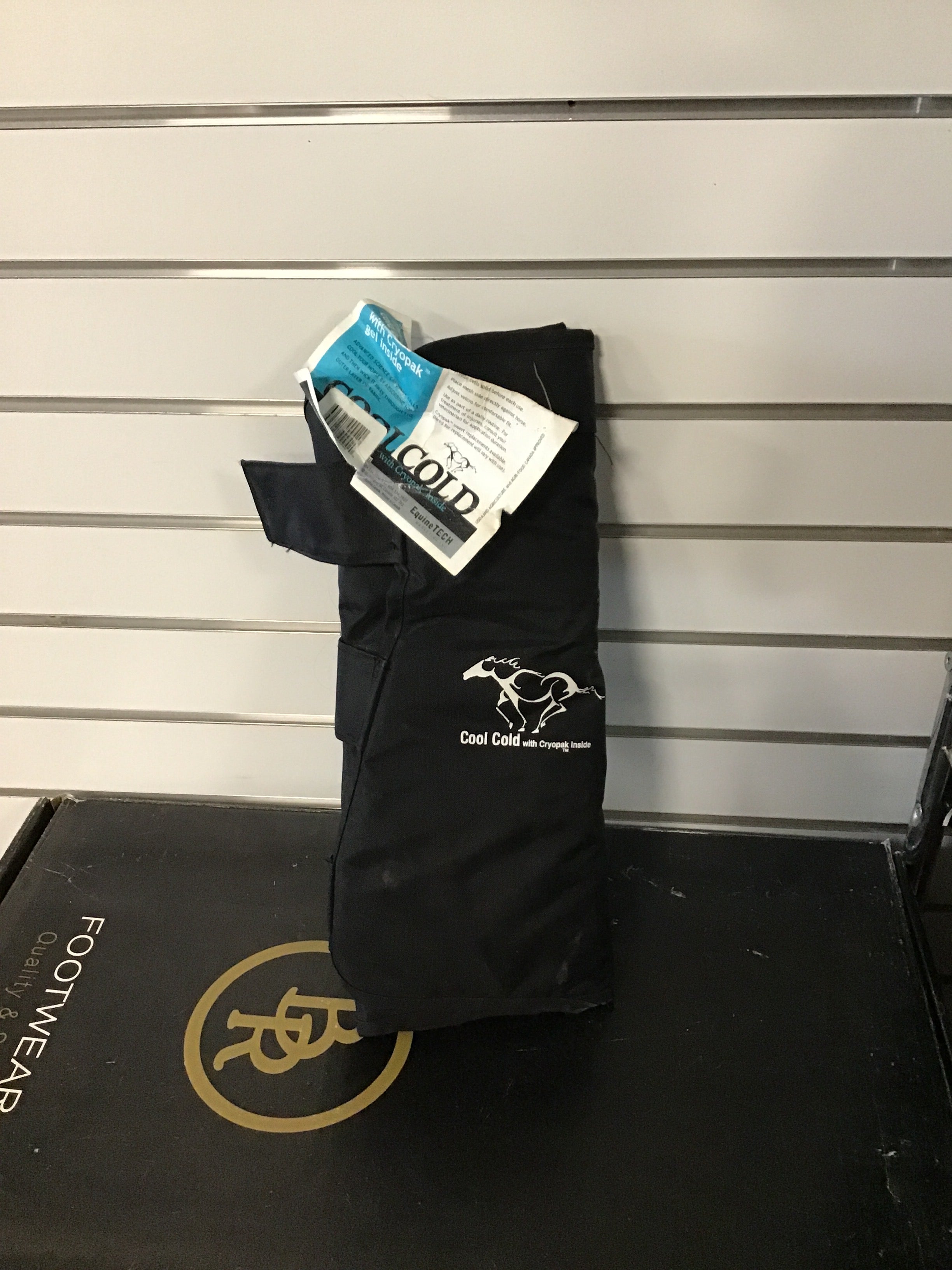 Single cool cold ice boot