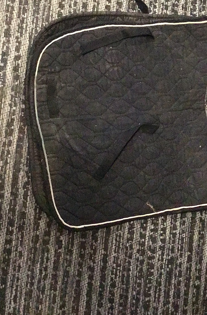 Black dressage pad w white lining