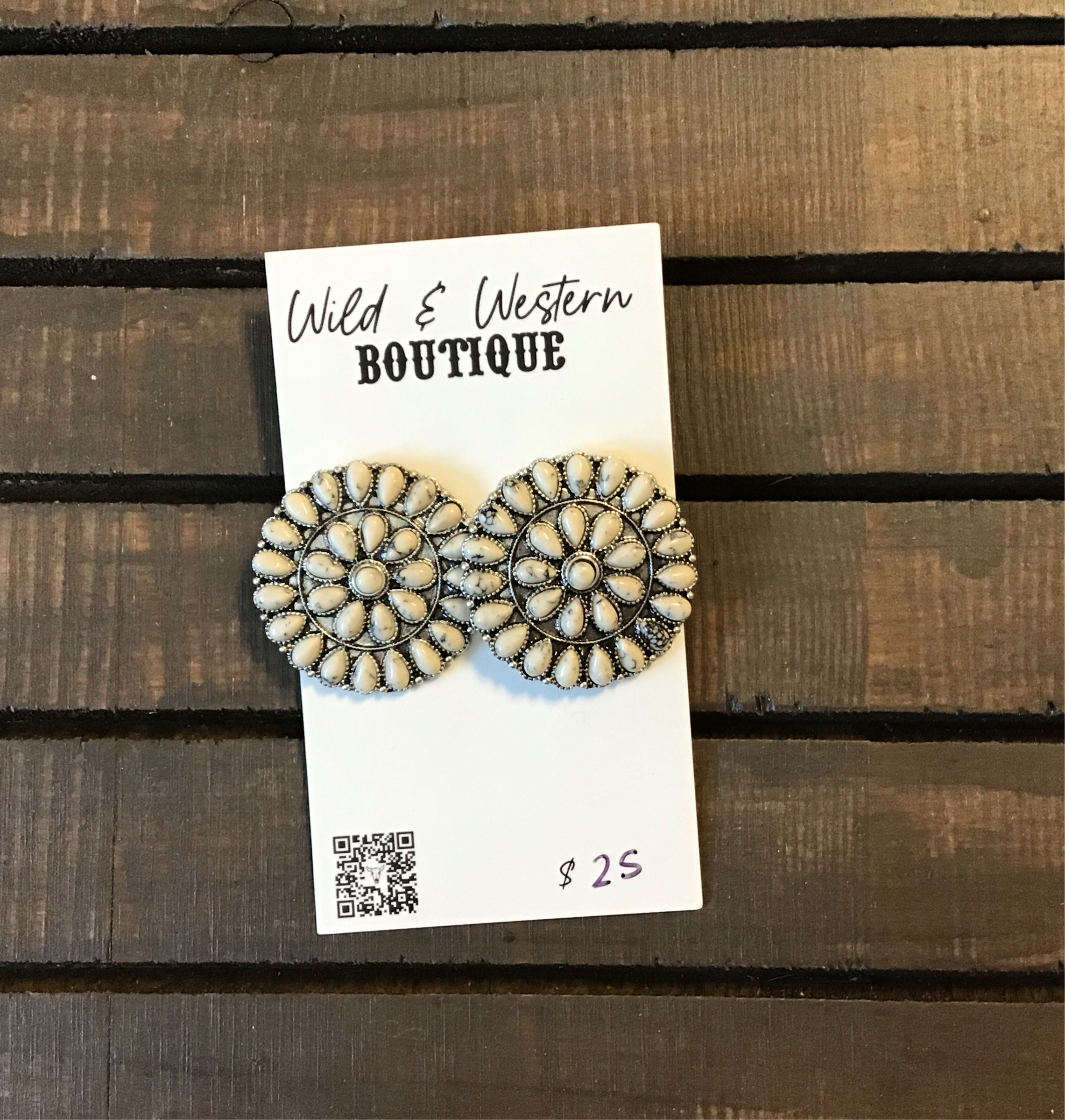Round White Concho Stud