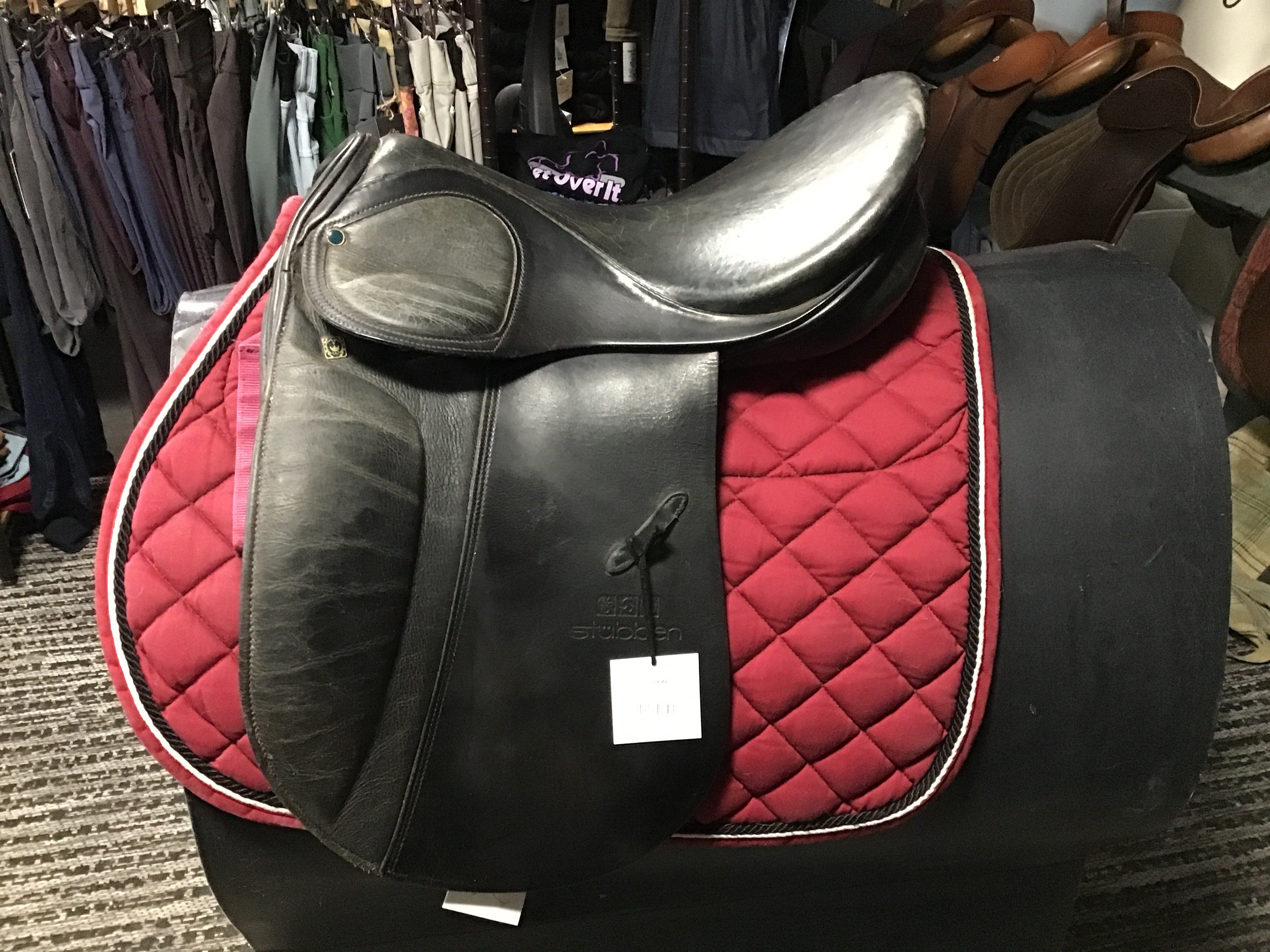 Stubben Dressage saddle 17.5”