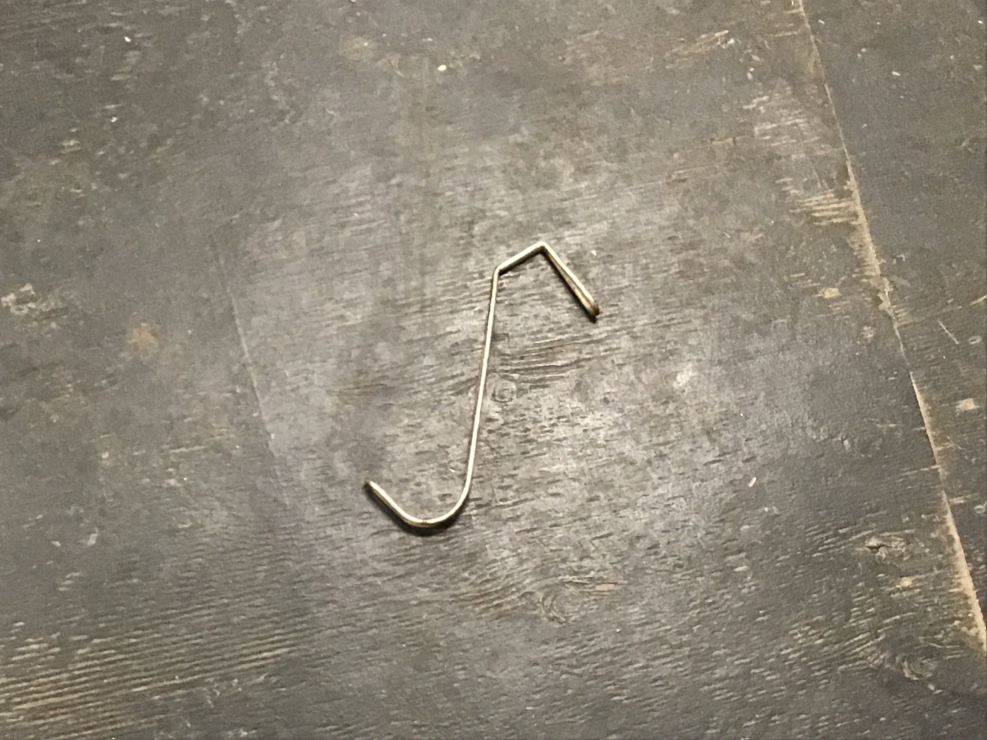 Bucket hook