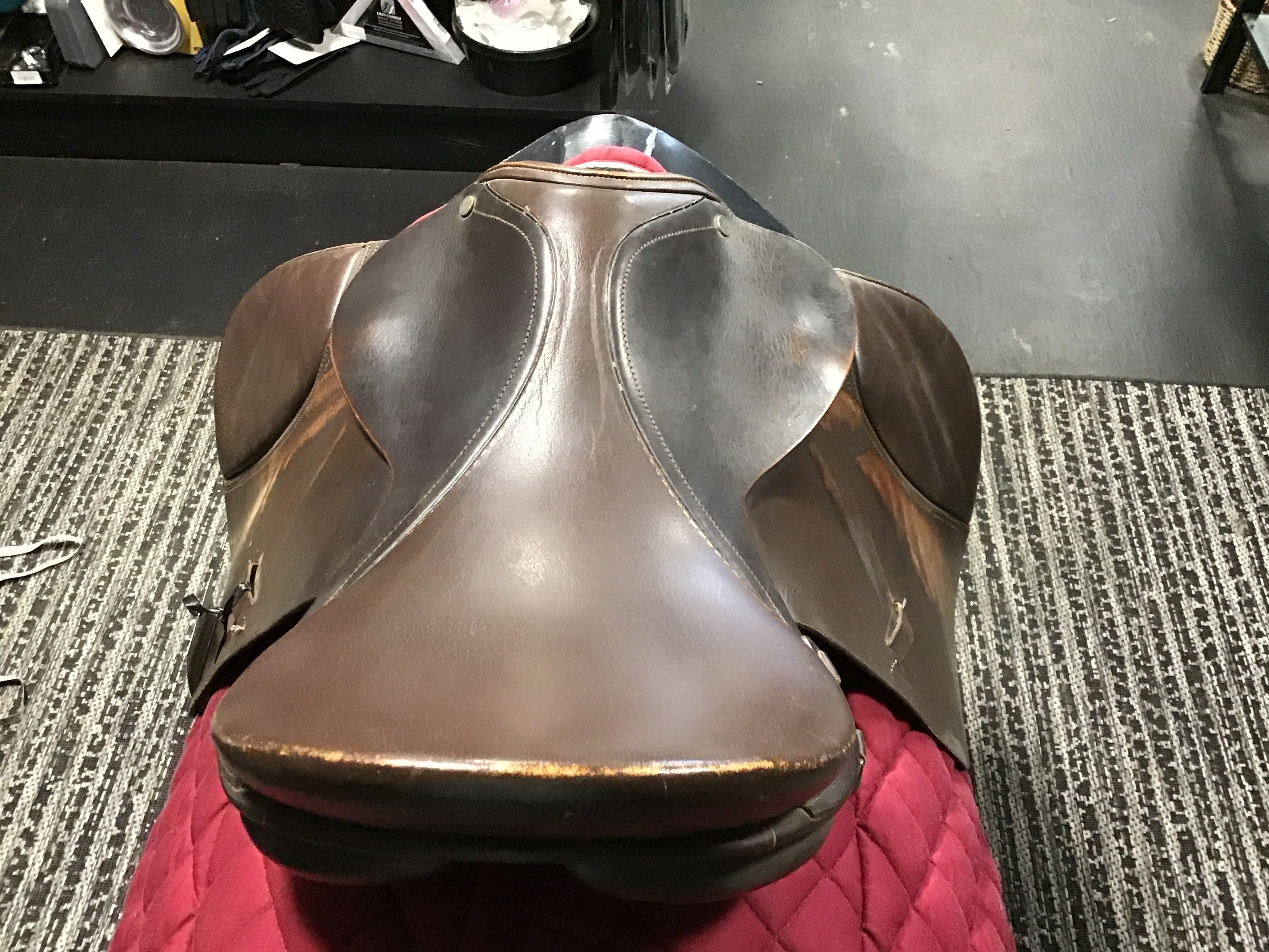 AP saddle 17.5”
