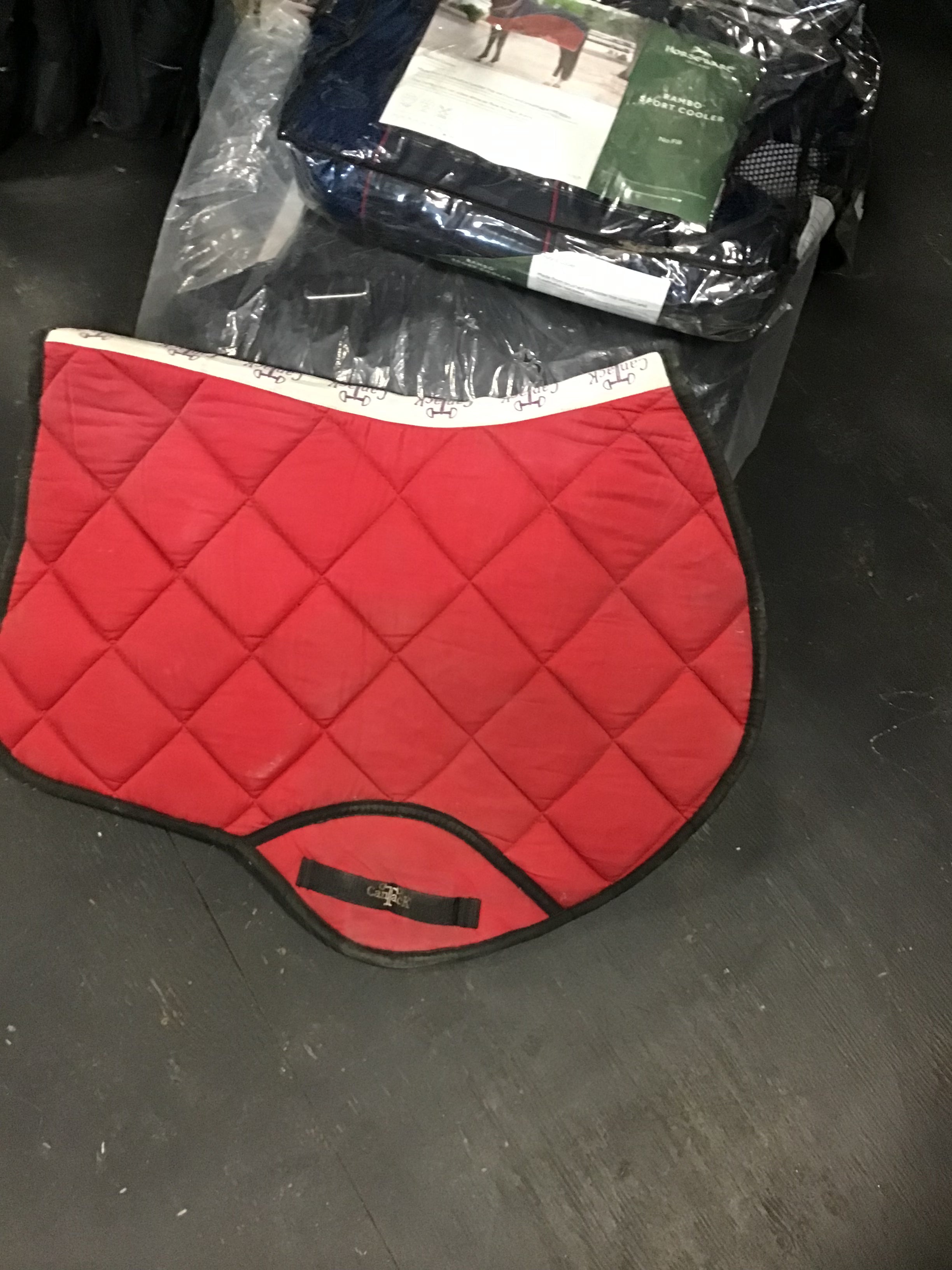 Red cantack saddle pad