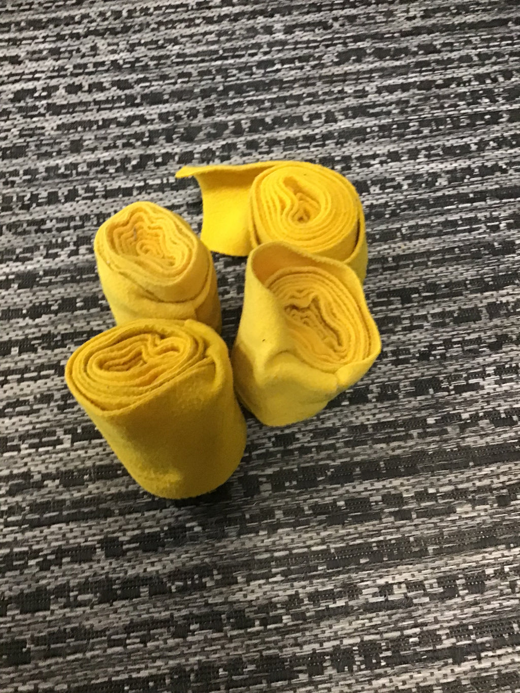 Yellow polo wraps - set of 4