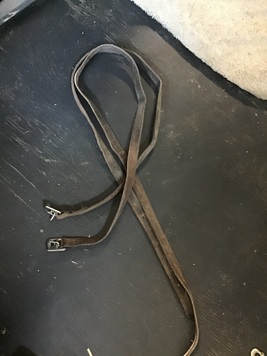 Stirrup leathers