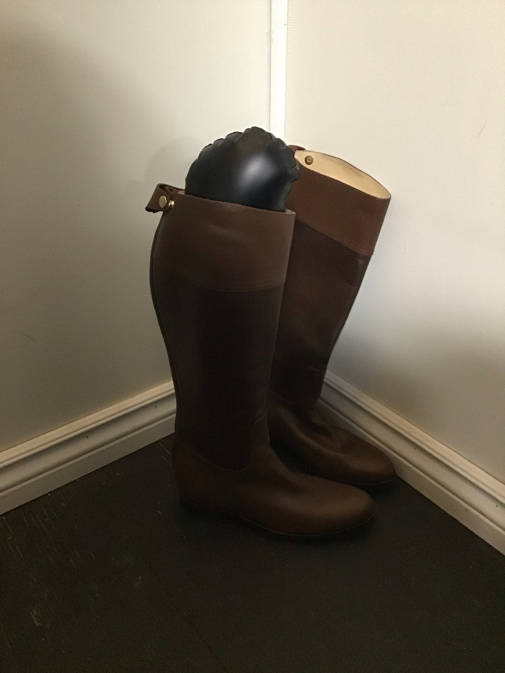 La Mundial brown field boot