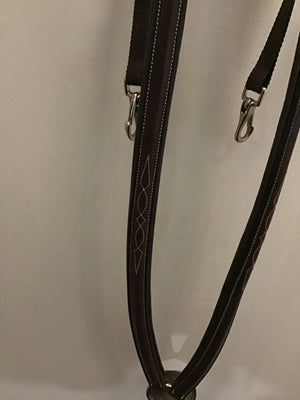 Mondega fancy stitch breastplate