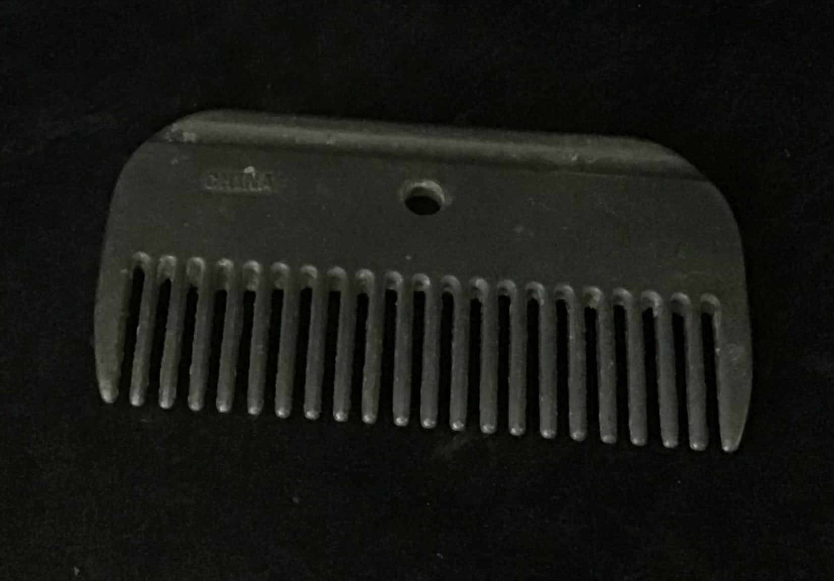 Metal mane comb