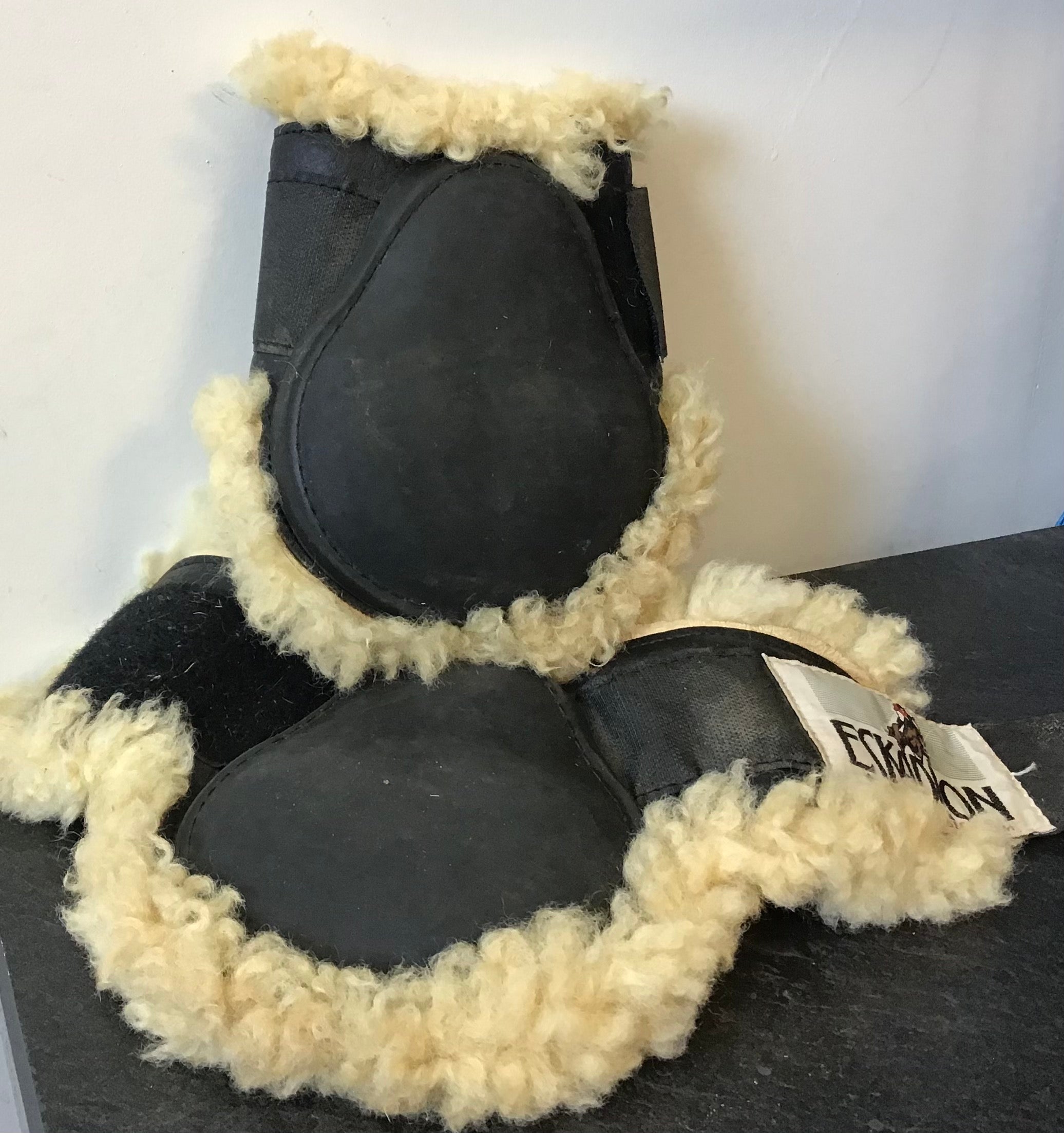 Eskadron hind boots